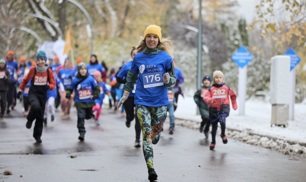 Участники благотворительного забега «Вместе против инсульта»