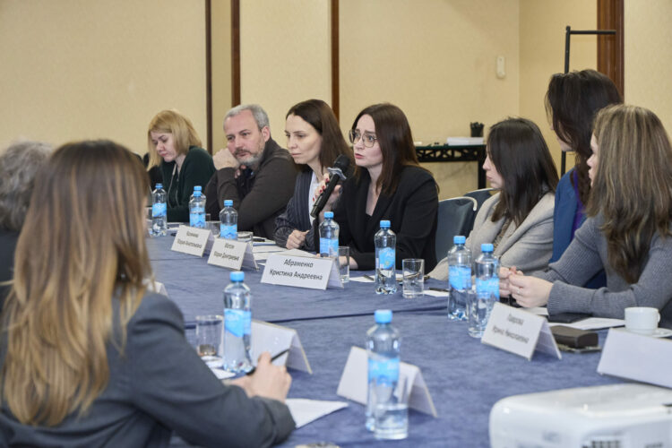 Круглый стол по правовым вопросам поддержки людей после инсульта