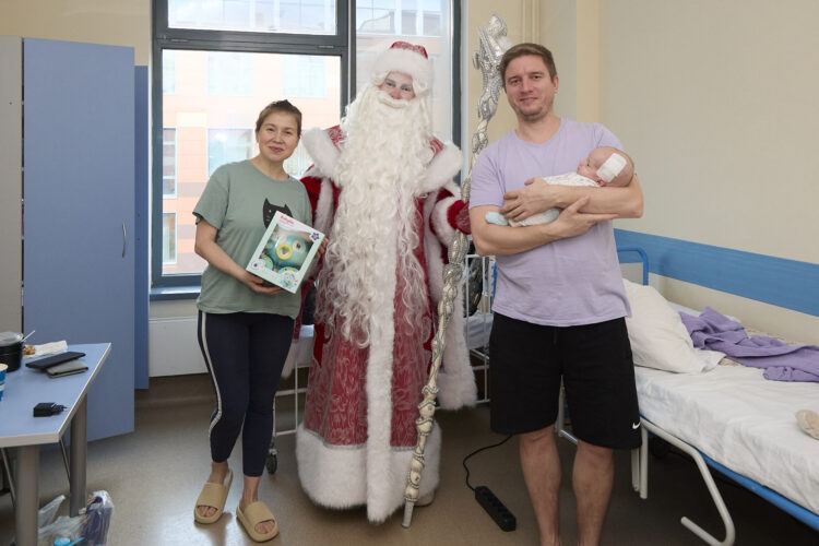 Новогоднее поздравление от фонда ОРБИ в Морозовской больнице 2025