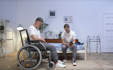 Упражнения после инсульта: как научиться сидеть, вставать и ходить