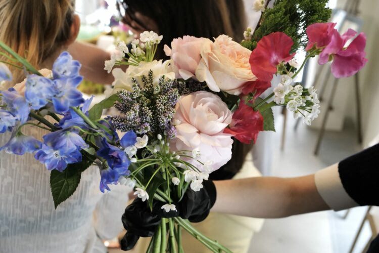 Мастер-класс по флористике в пользу фонда ОРБИ в арт-пространстве BLAR