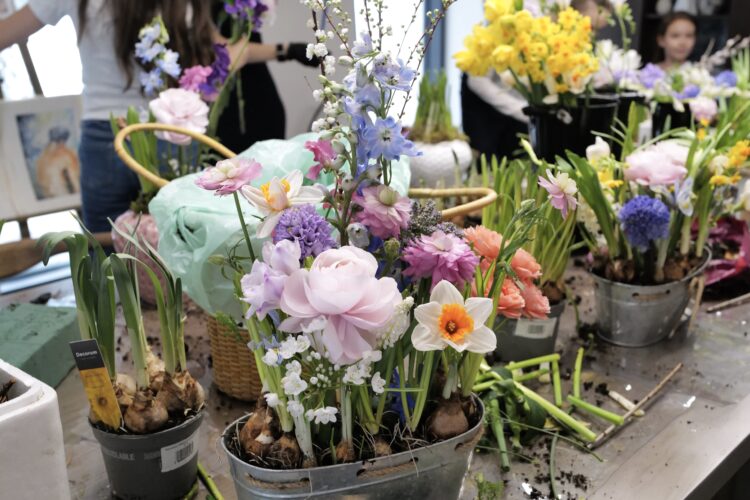 Мастер-класс по флористике в пользу фонда ОРБИ в арт-пространстве BLAR